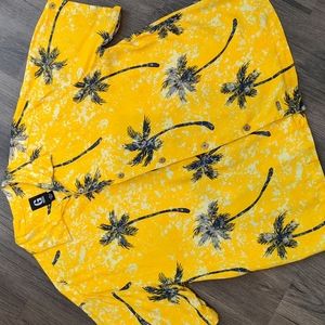 Guess Men's Tropical Palm Tree Button Down Short Sleeve Shirt - Yellow & Blue XL